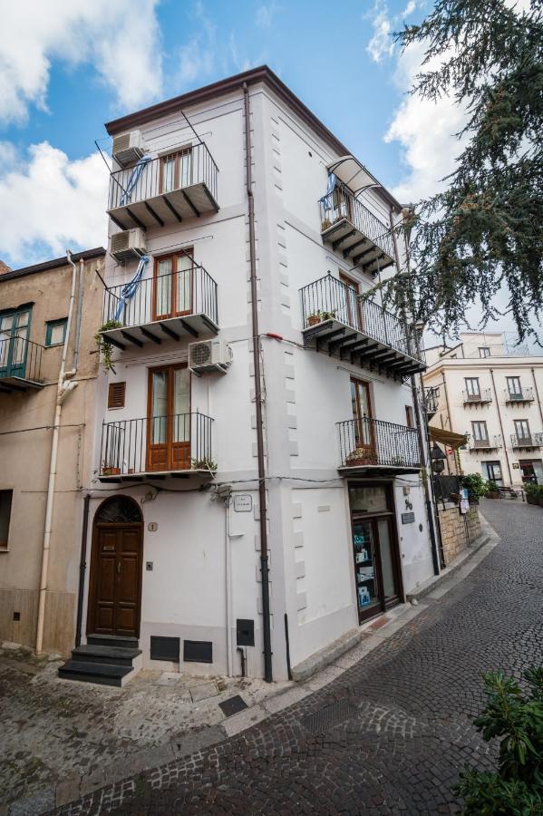 Casa Lucia Apartment Castelbuono  Bagian luar foto